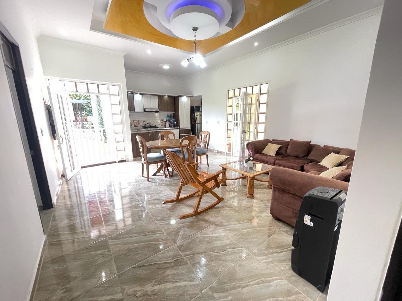 se vende casa campestre Armenia, Quindio (22).jpg