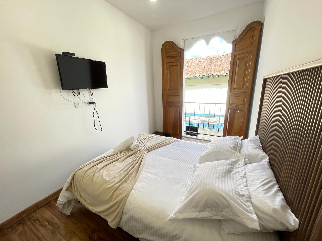 Se vende casa - hotel en circasia quindio (24).jpg