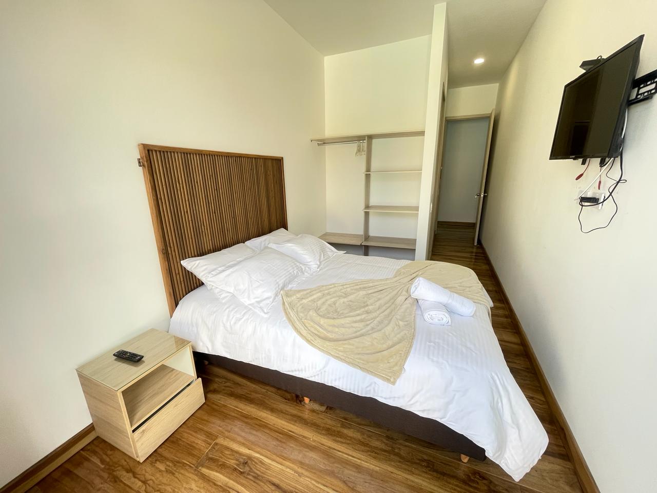 Se vende casa - hotel en circasia quindio (33).jpg