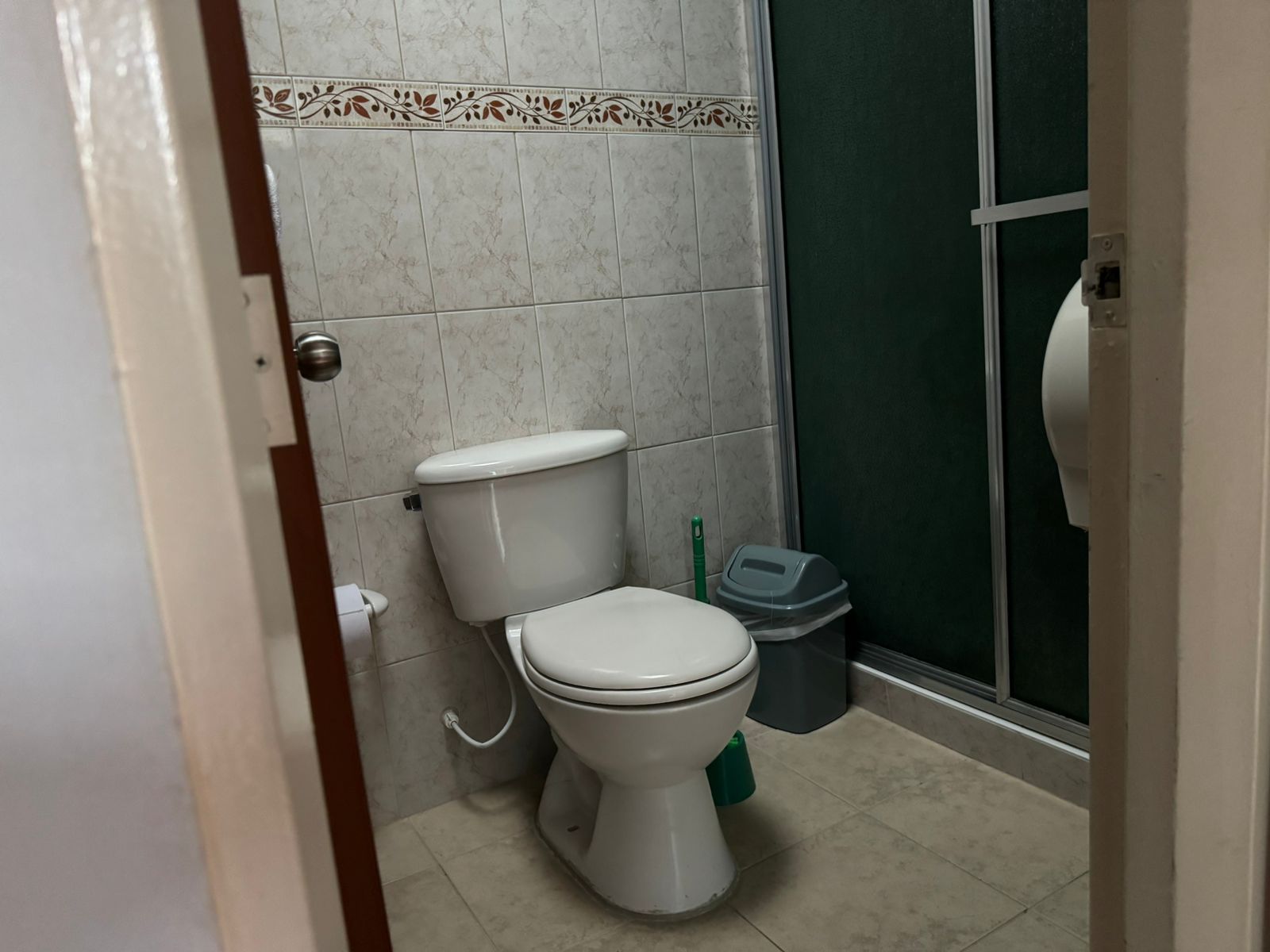 se arrienda casa comercial nueva cecilia (23).jpeg