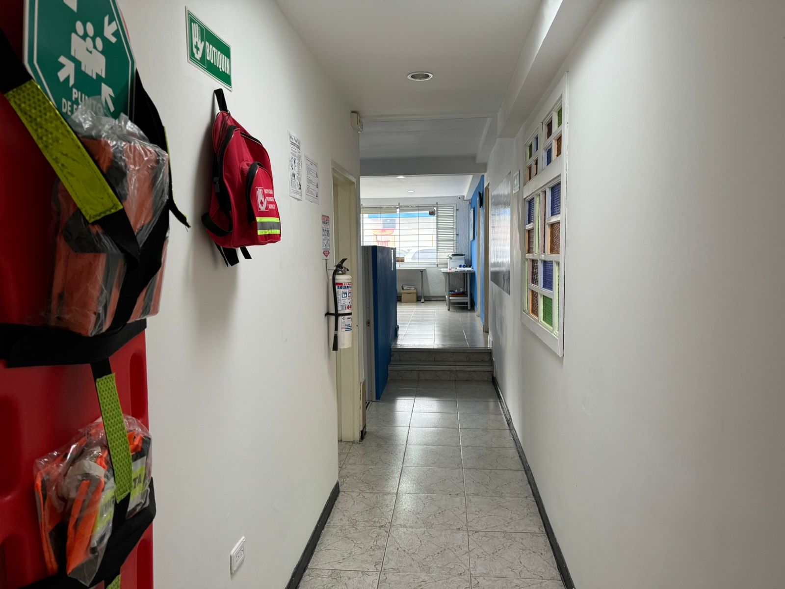 se arrienda casa comercial nueva cecilia (3).jpeg
