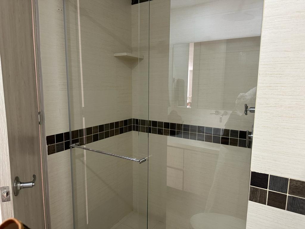 se vente apartamento en la castellana (5).jpg