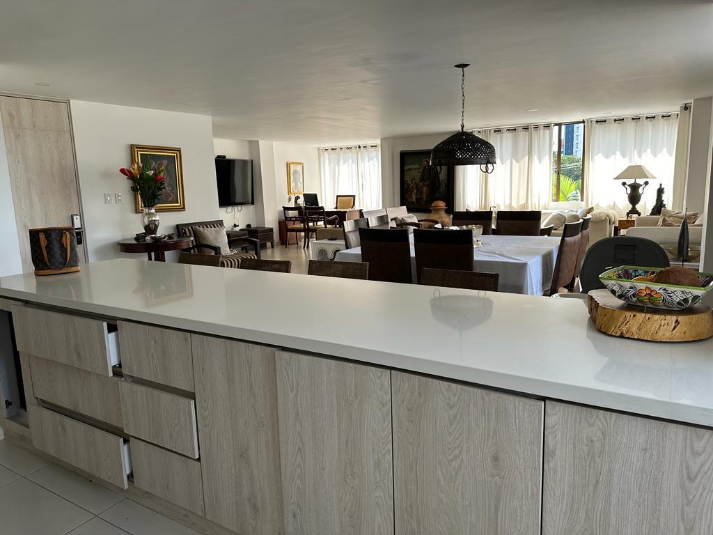 se vente apartamento en la castellana (11).jpg