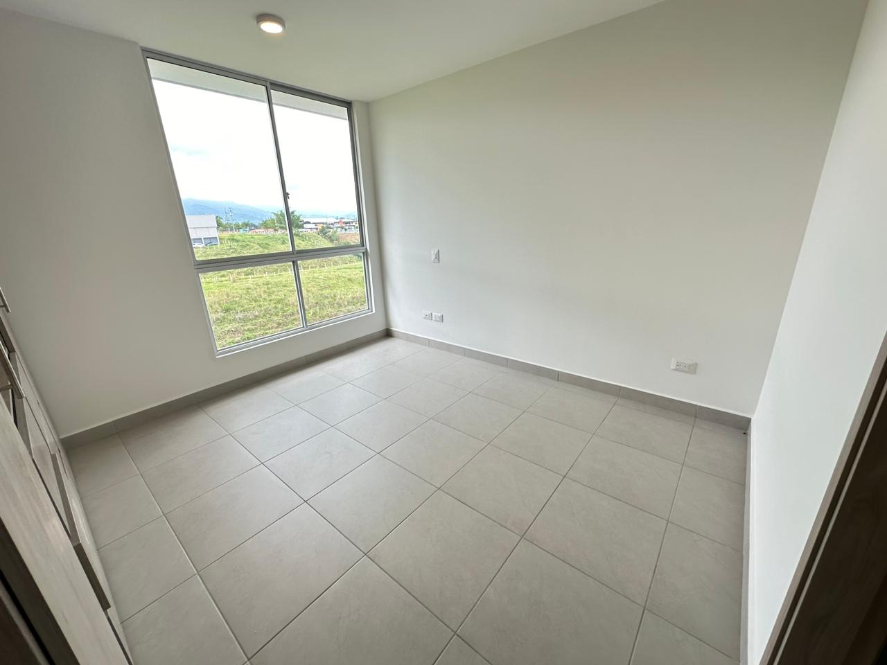 Se vende Apto en la avenida centenario  (11).jpg