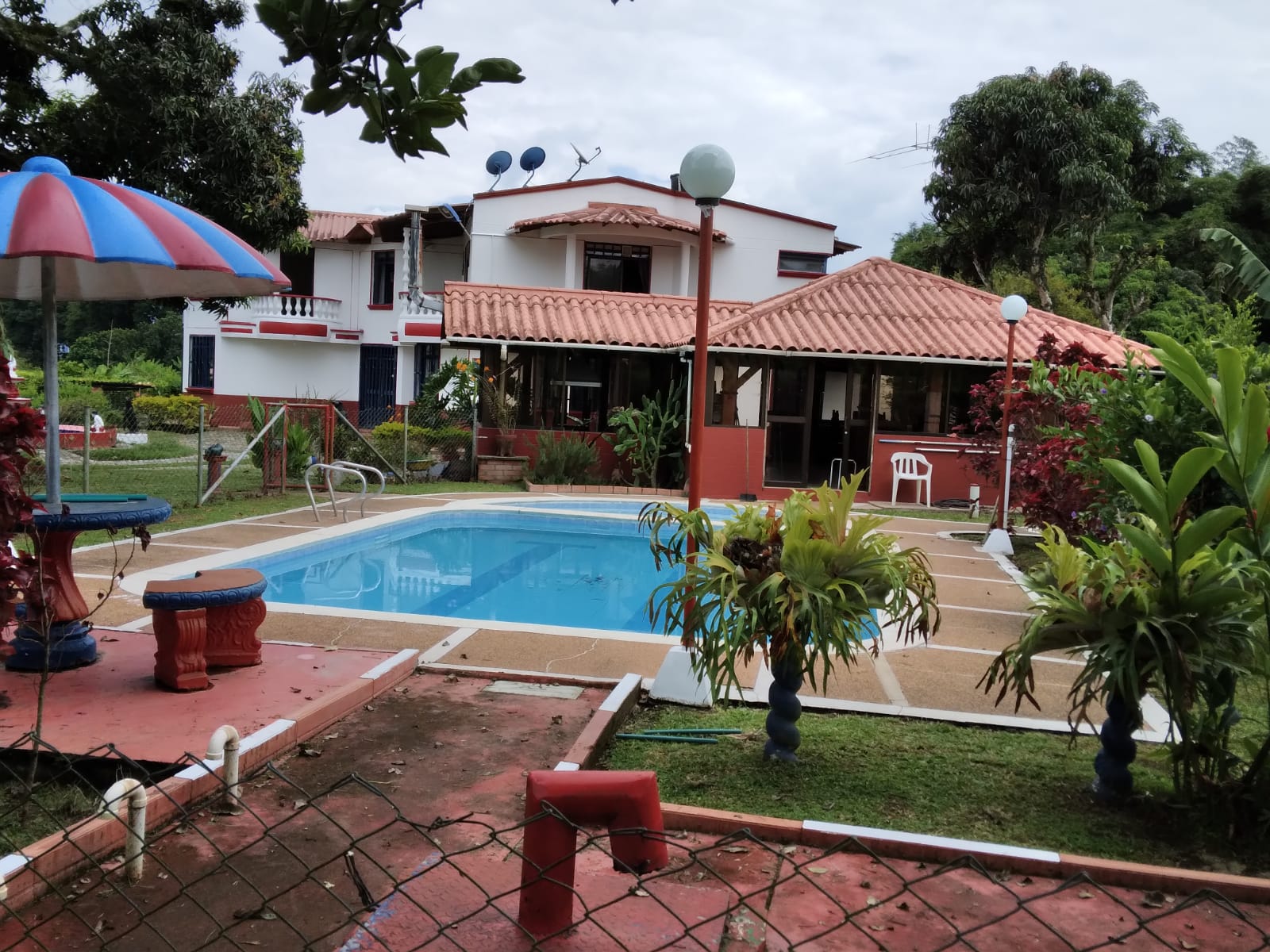 se vende chalet en el jardin del eden  (11).jpg