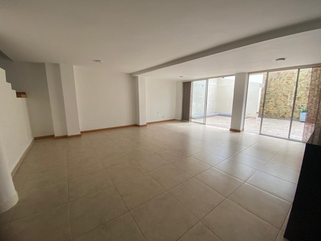 Se vende Casa en laureles (6).jpg