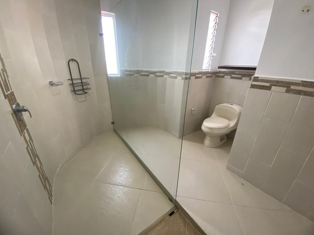 Se vende Casa en laureles (5).jpg