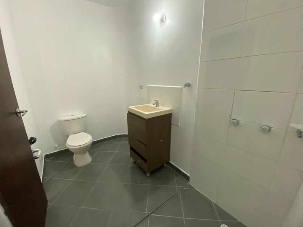Se vende Casa en laureles (11).jpg