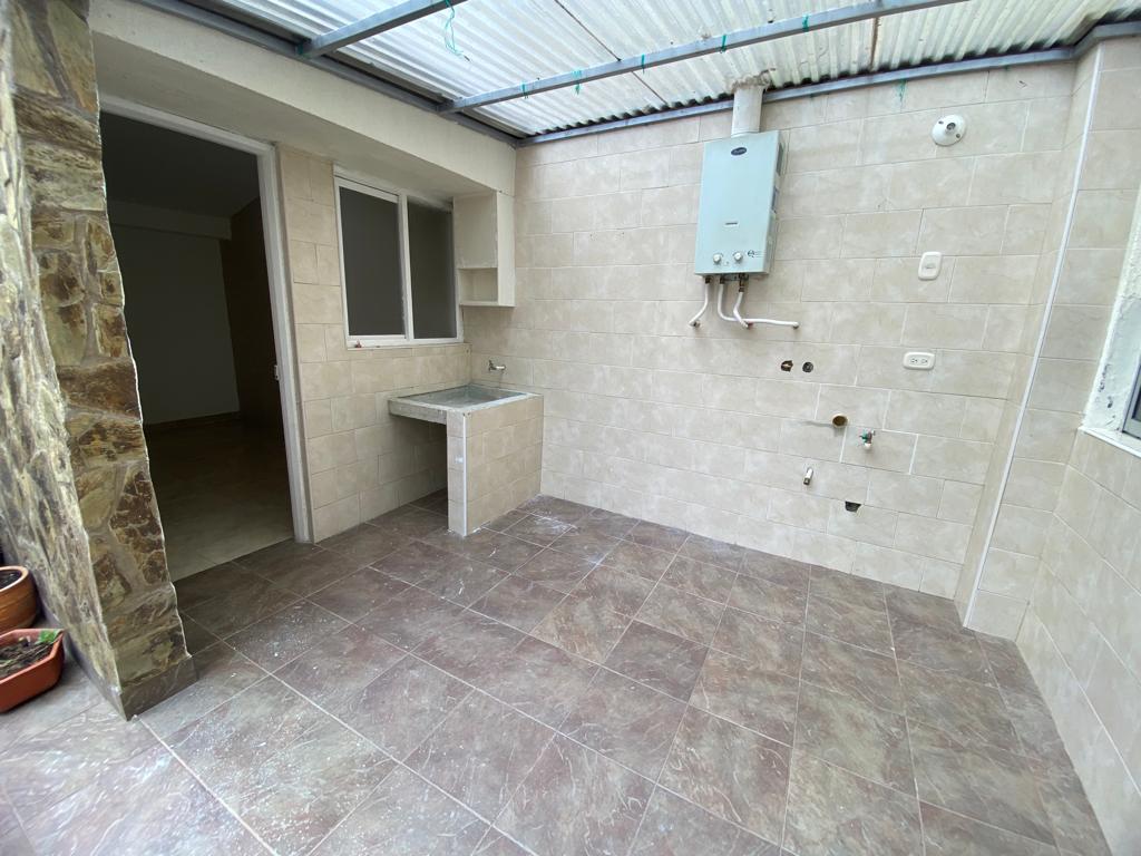 Se vende Casa en laureles (14).jpg