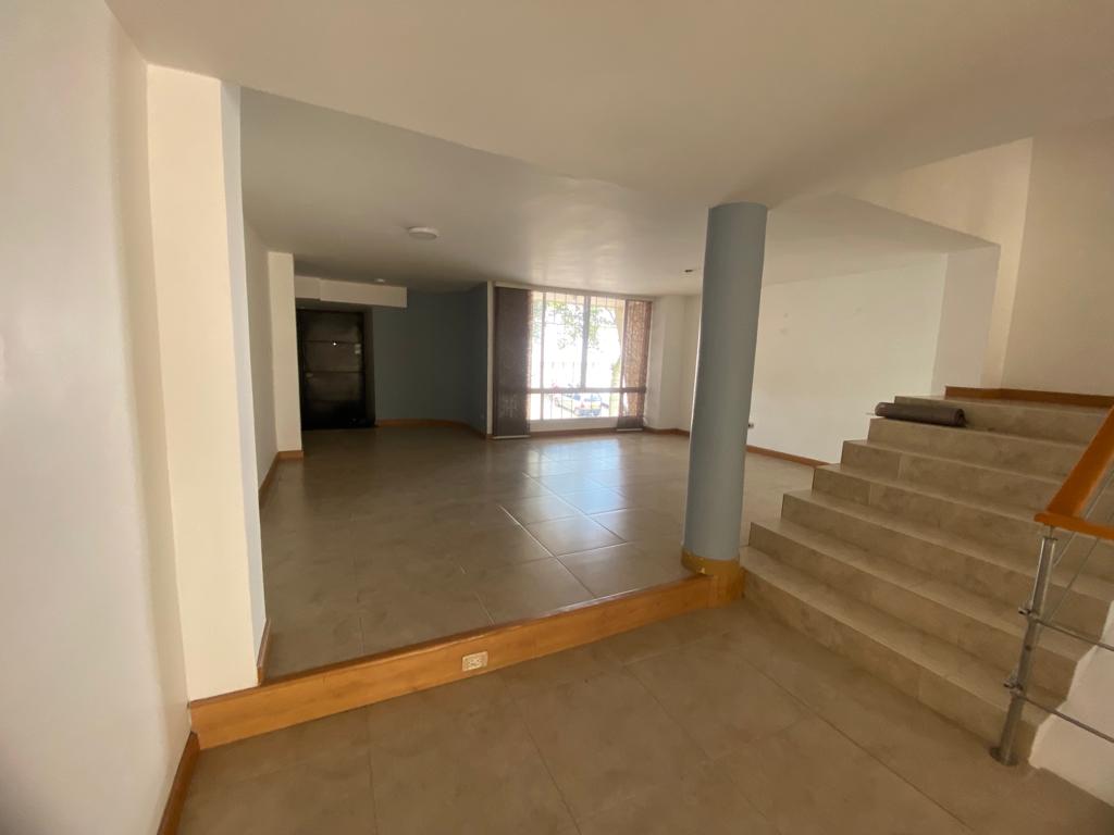 Se vende Casa en laureles (15).jpg