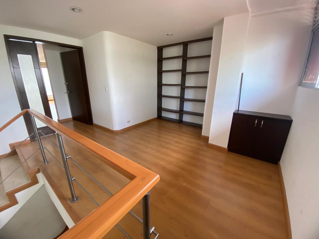 Se vende Casa en laureles (16).jpg