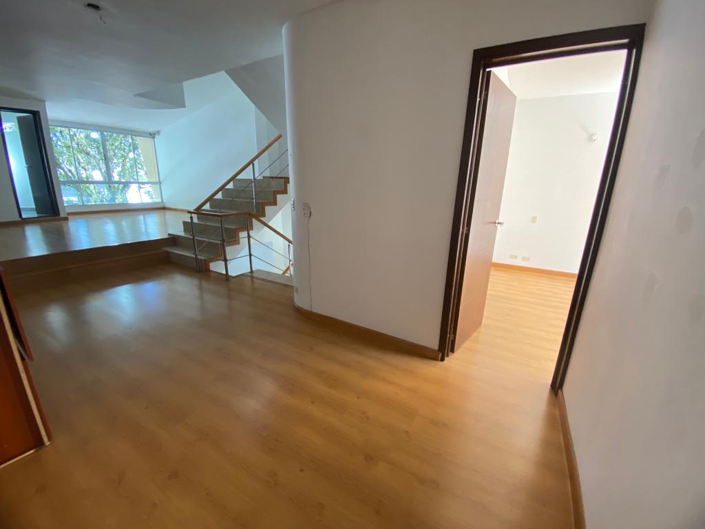 Se vende Casa en laureles (21).jpg