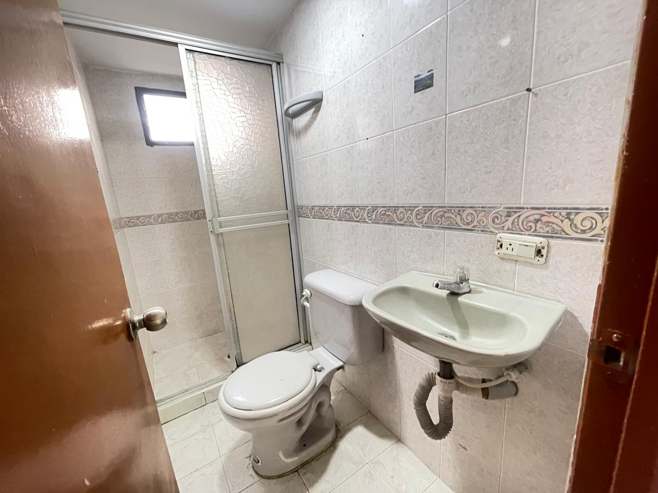 APARTAMENTO 201 PARQUE VALENCIA (13).jpg