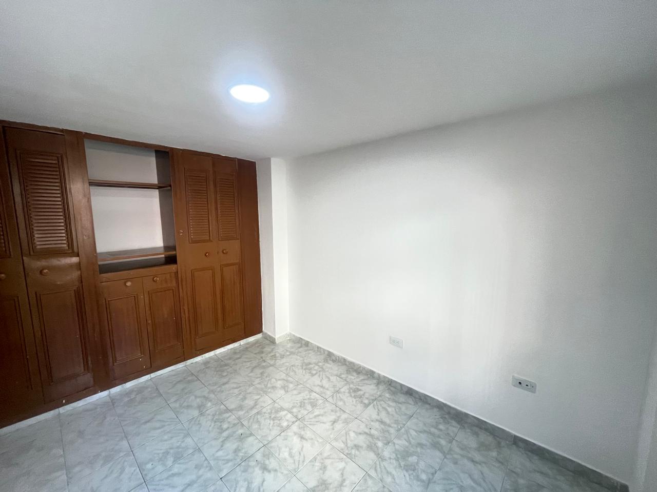 APARTAMENTO 201 PARQUE VALENCIA (14).jpg