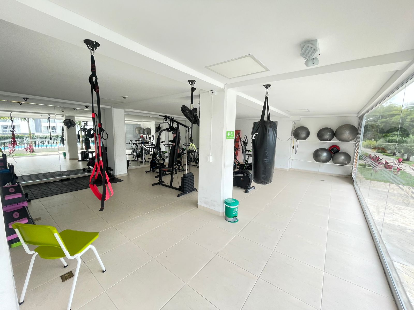 APARTAESTUDIO TIPO LOFT AMOBLADO ARMENIA NORTE AVENIDA CENTENARIO (25).jpeg