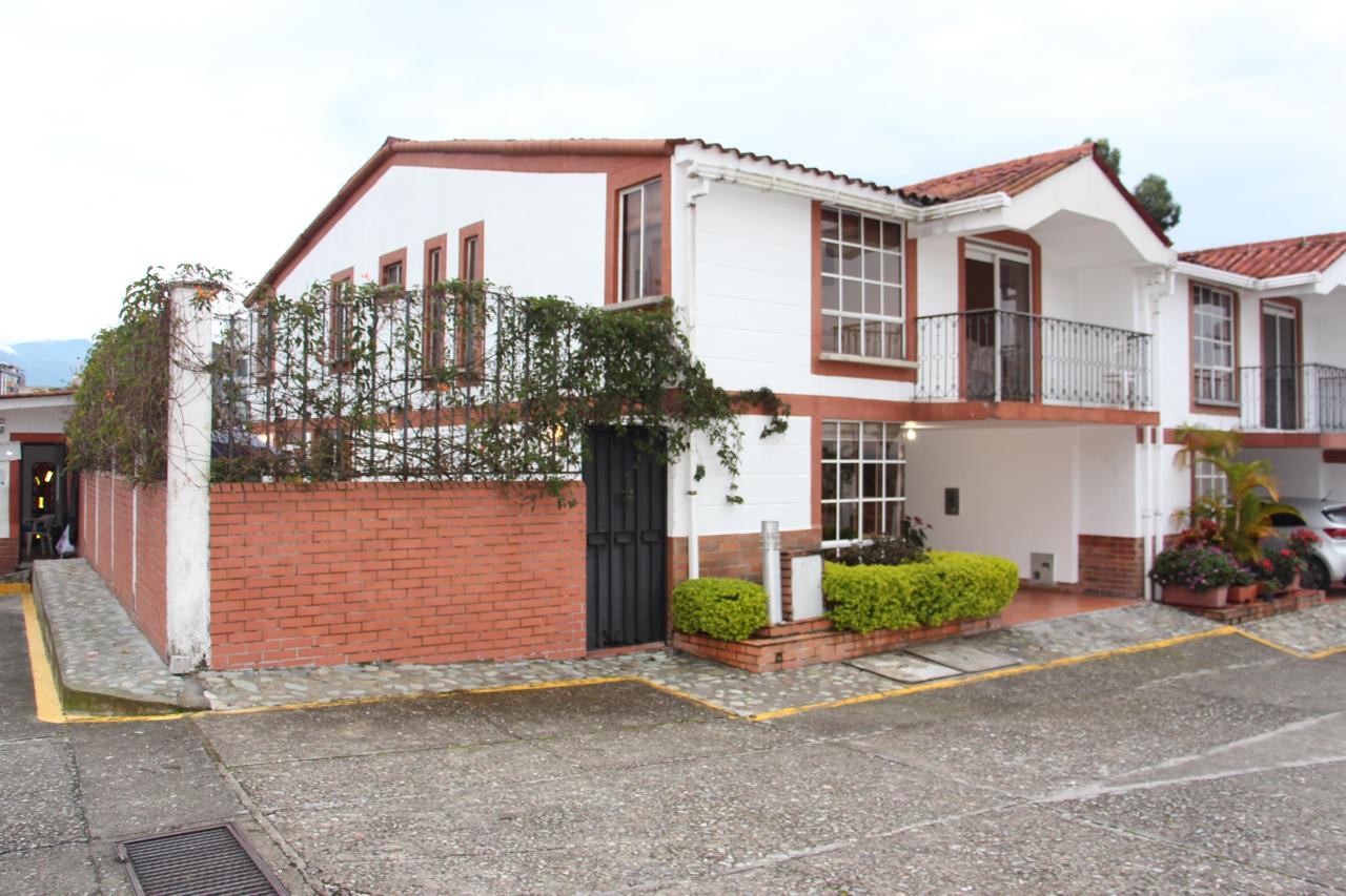 Casa Para La venta Sector Avenida 19 Armenia Quindio (6).jpeg