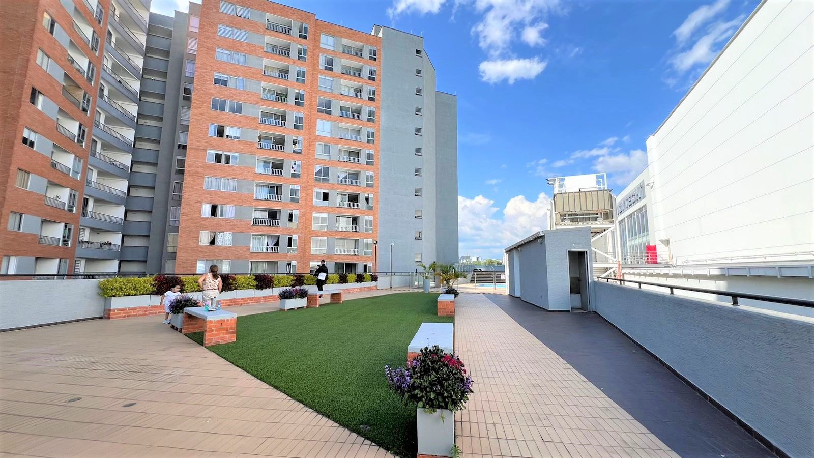 Se vende apartamento en la avenida centenario (27).jpg