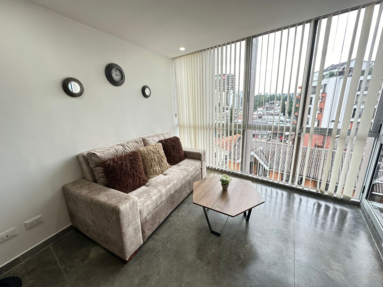 apartaestudio amoblado alquiler por dias barrio la castellana  (15).jpeg