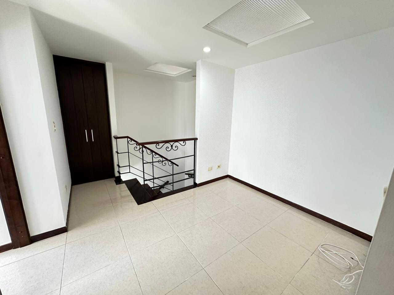 CASA COLINA DEL PARQUE D-5 (11).jpg