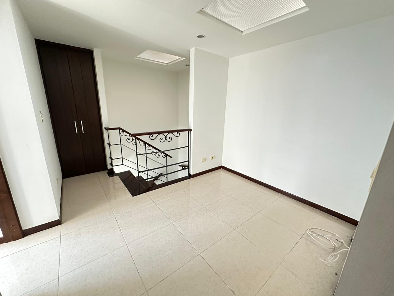 CASA COLINA DEL PARQUE D-5 (18).jpg