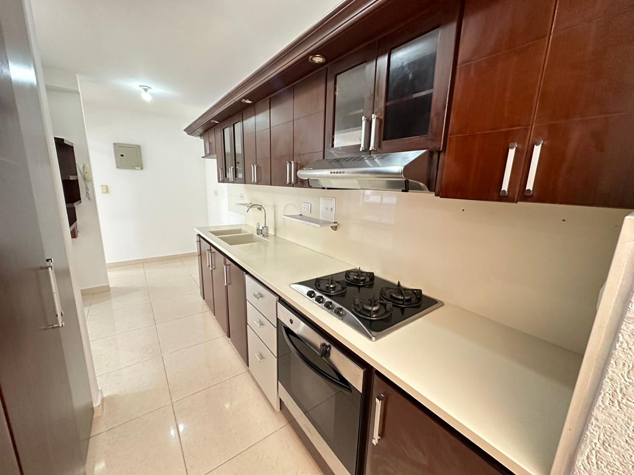 CASA COLINA DEL PARQUE D-5 (3).jpg