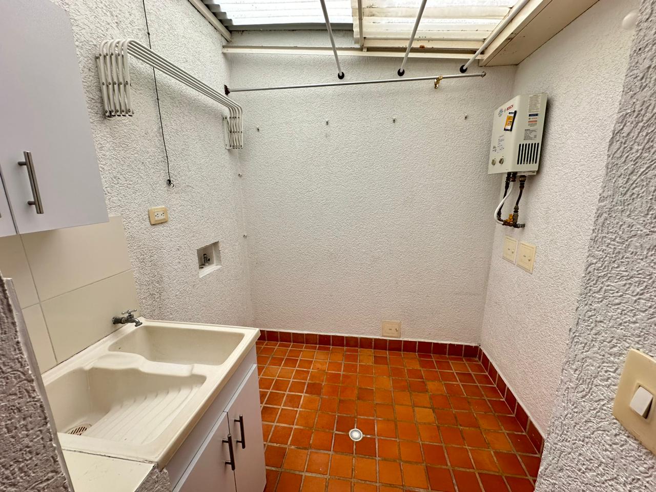 CASA COLINA DEL PARQUE D-5 (4).jpg