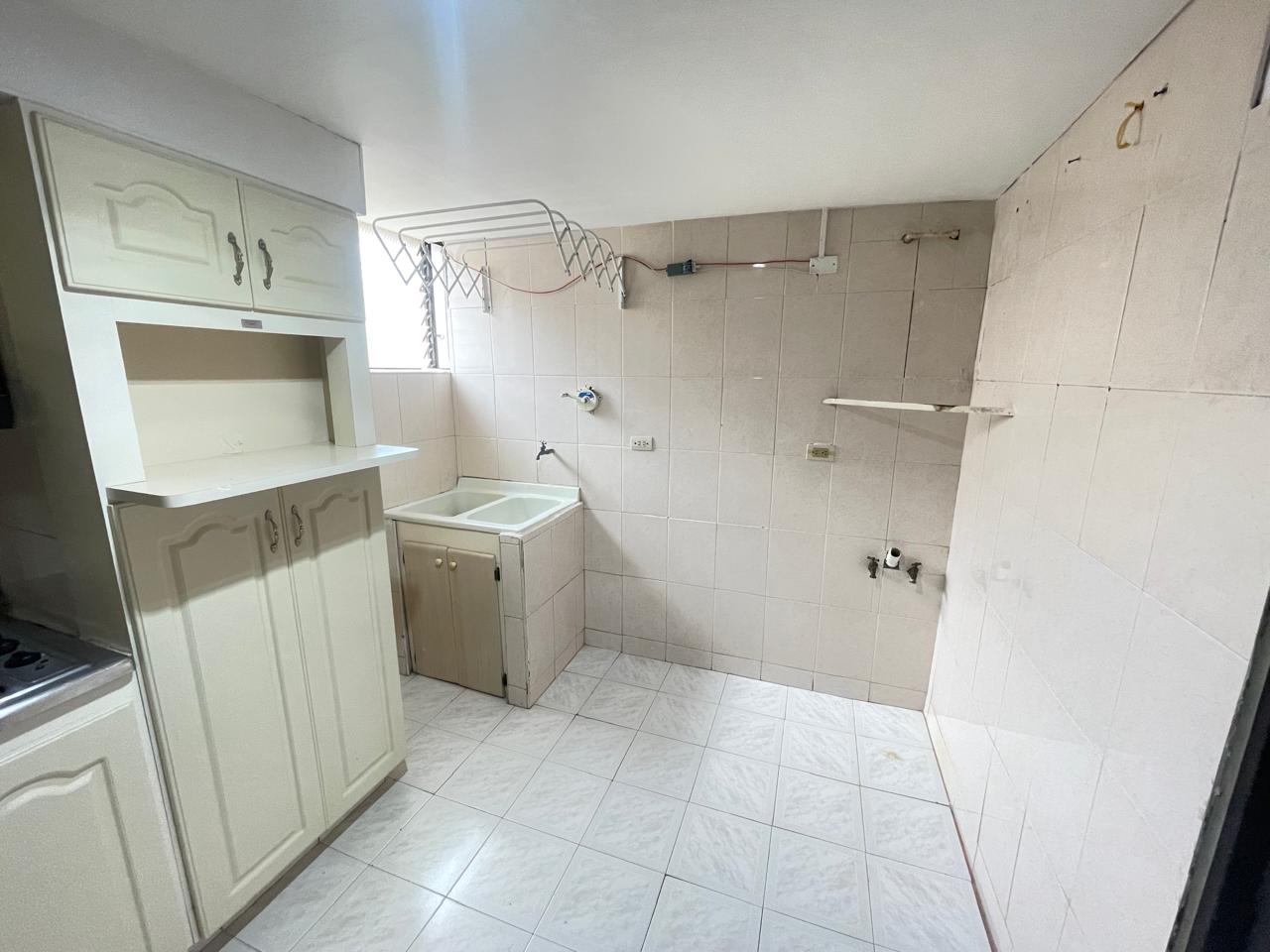 se vende apartamento en las americas (6).jpg