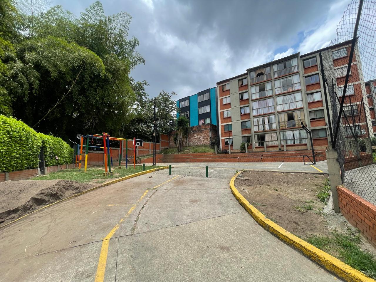 se vende apartamento en las americas (22).jpg