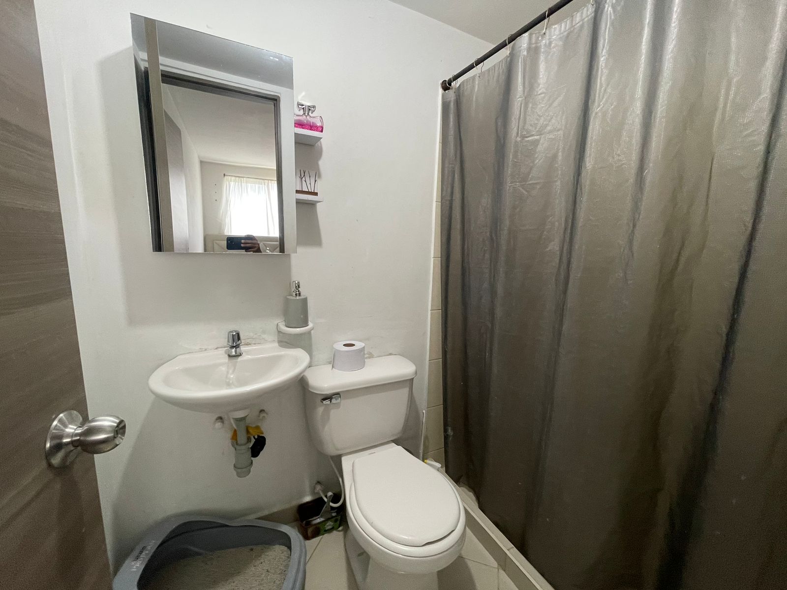 se vende aparta-estudio en el centro de laciuda de armenia (24).jpg