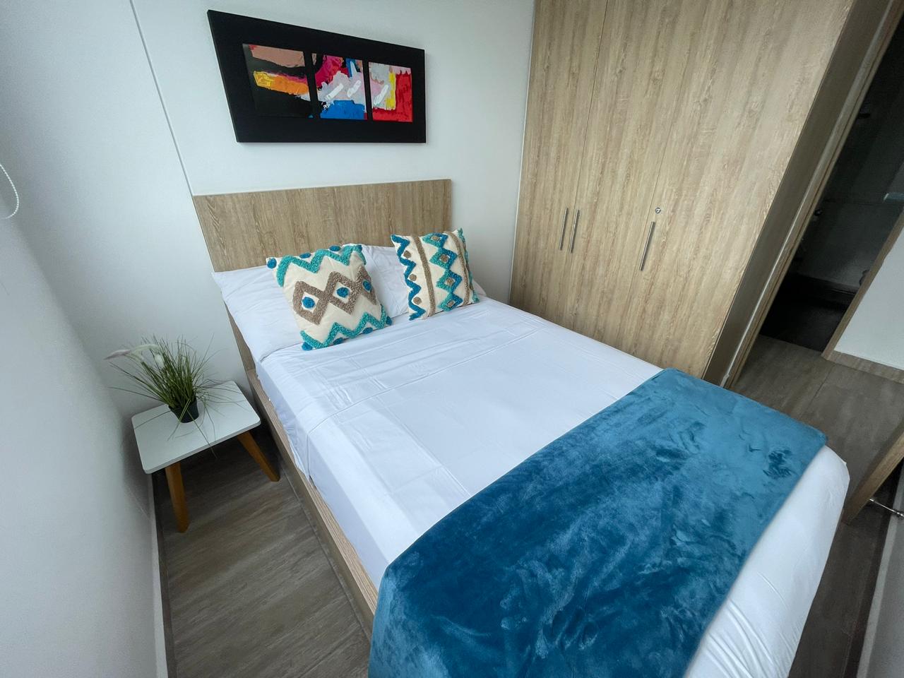 APARTAMENTO AMOBLADO TRES HABITACIONES EN AVENIDA 19 NORTE , ALQUIER POR NOCHES Y MENSUAL  (2).jpeg