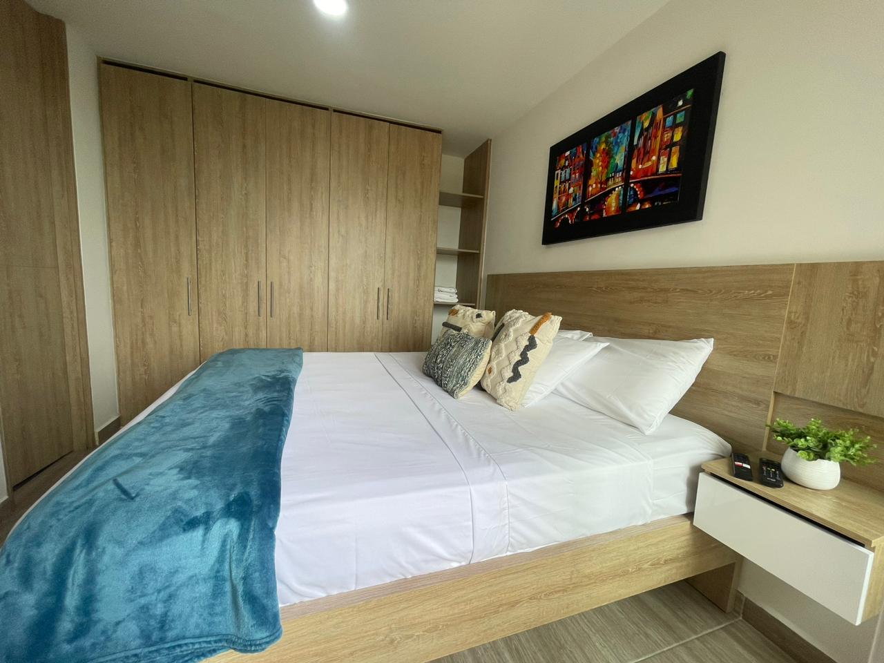 APARTAMENTO AMOBLADO TRES HABITACIONES EN AVENIDA 19 NORTE , ALQUIER POR NOCHES Y MENSUAL  (3).jpeg