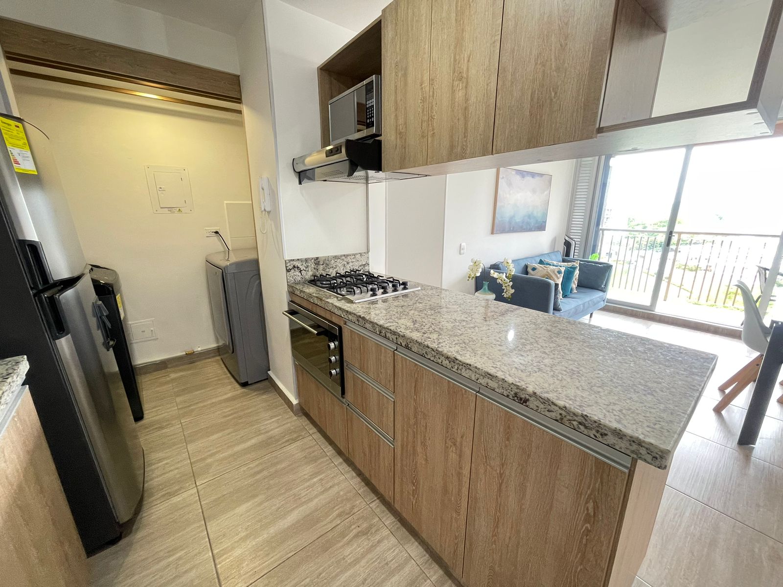 APARTAMENTO AMOBLADO TRES HABITACIONES EN AVENIDA 19 NORTE , ALQUIER POR NOCHES Y MENSUAL  (12).jpeg
