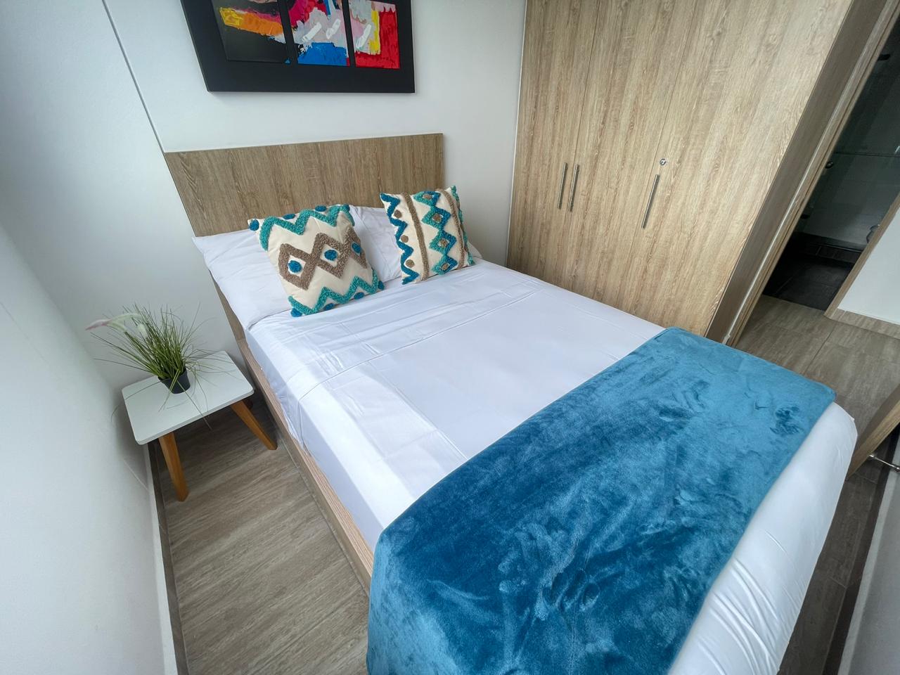 APARTAMENTO AMOBLADO TRES HABITACIONES EN AVENIDA 19 NORTE , ALQUIER POR NOCHES Y MENSUAL  (25).jpeg