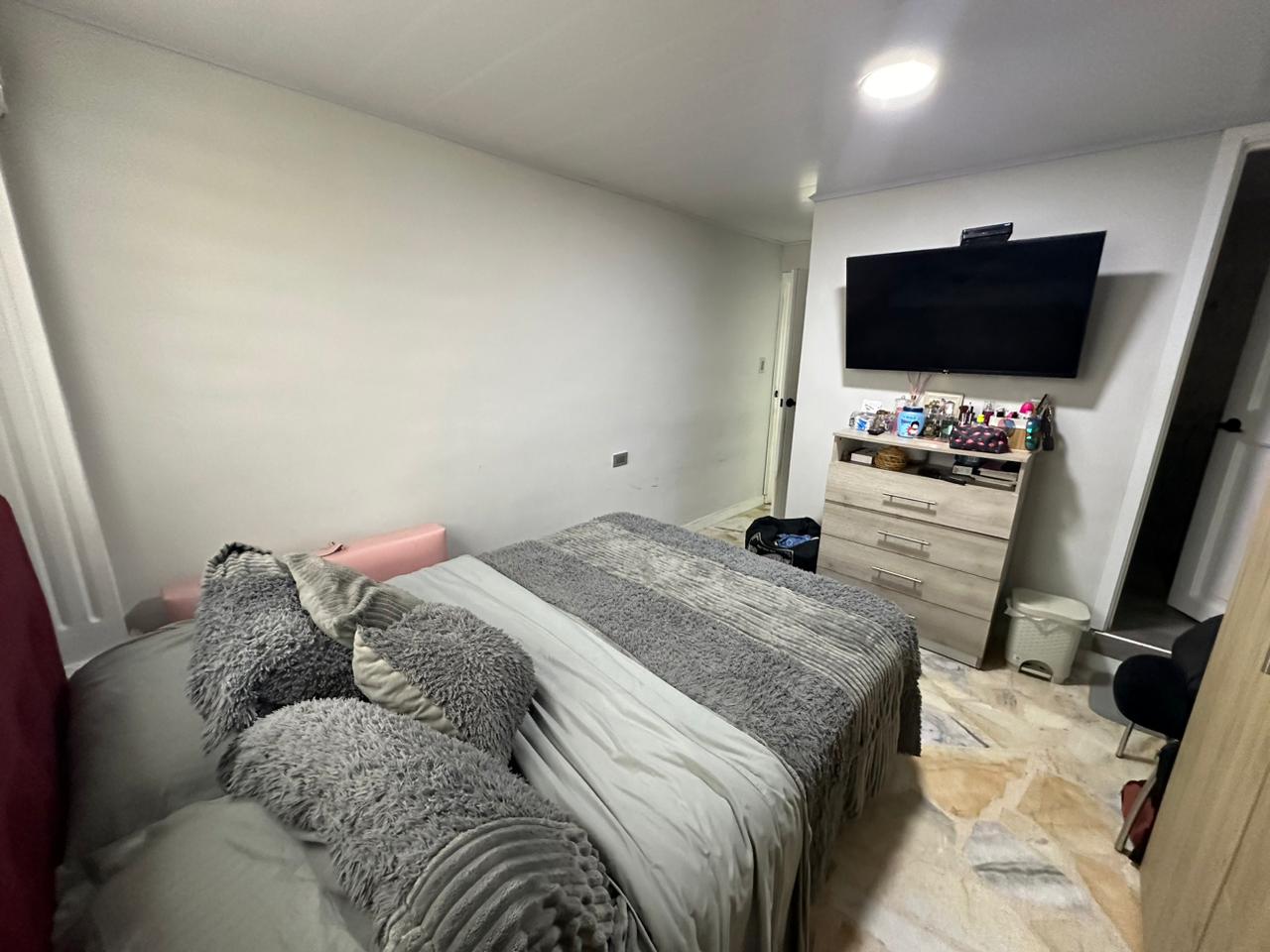 se vende apartamento en providencia (18).jpg