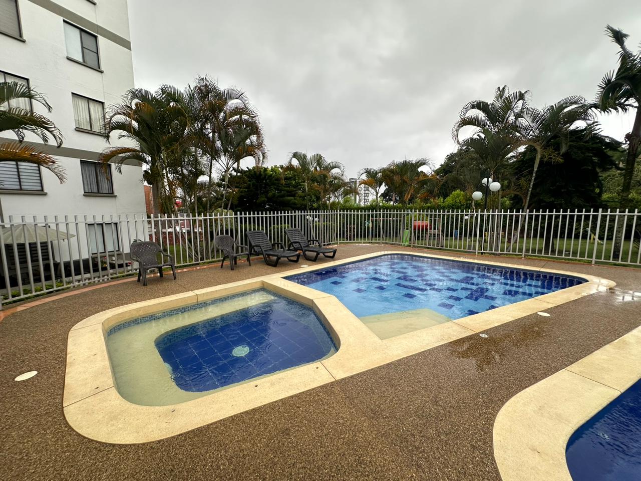 se vende apartamento en providencia (22).jpg
