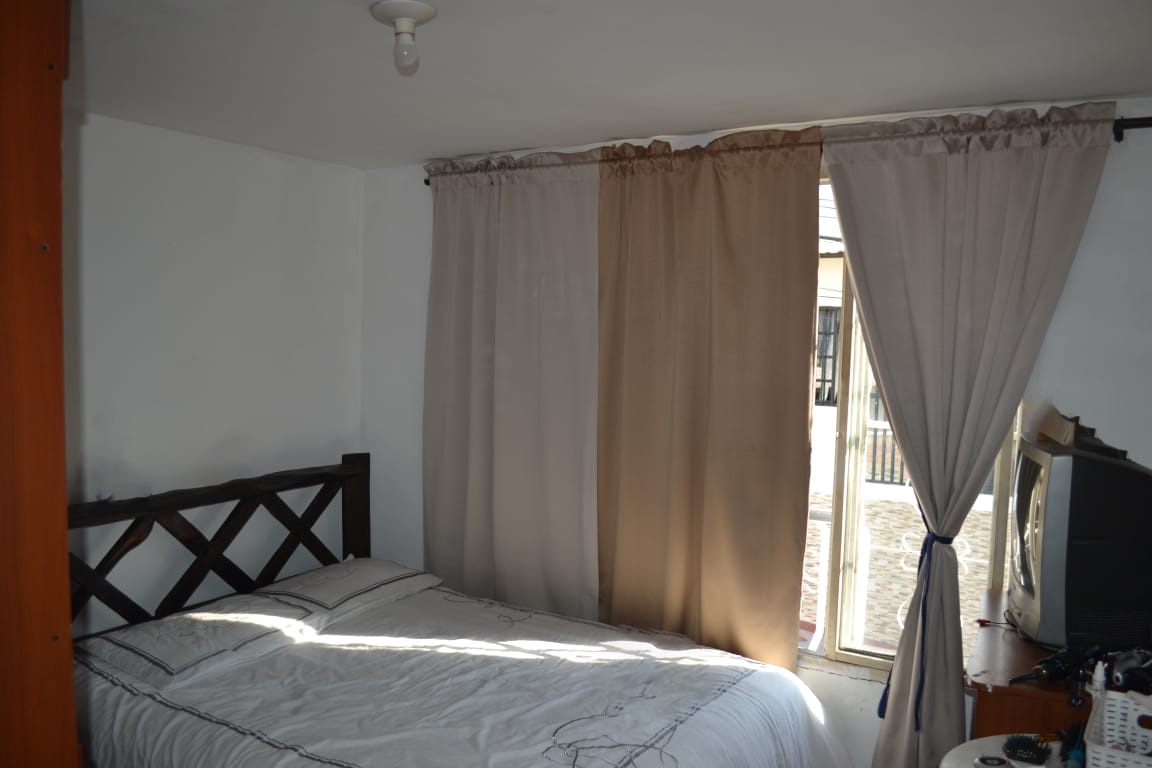 SE VENDE CASA EN EL CENTRO DE LA CIUDA DE ARMENIA (1).jpg