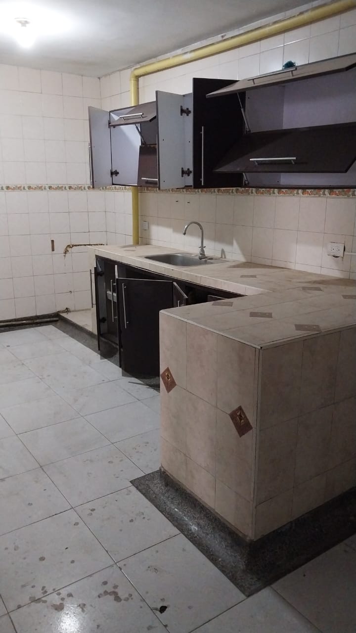 se vende casa al norte de la ciuda de Amrneia (15).jpg