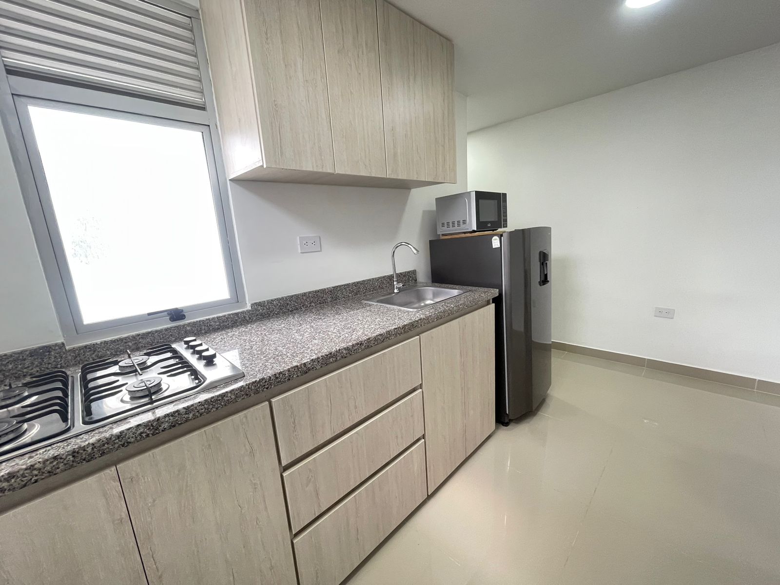 Apartamento amoblado dos habitaciones sector oro negro  (9).jpeg