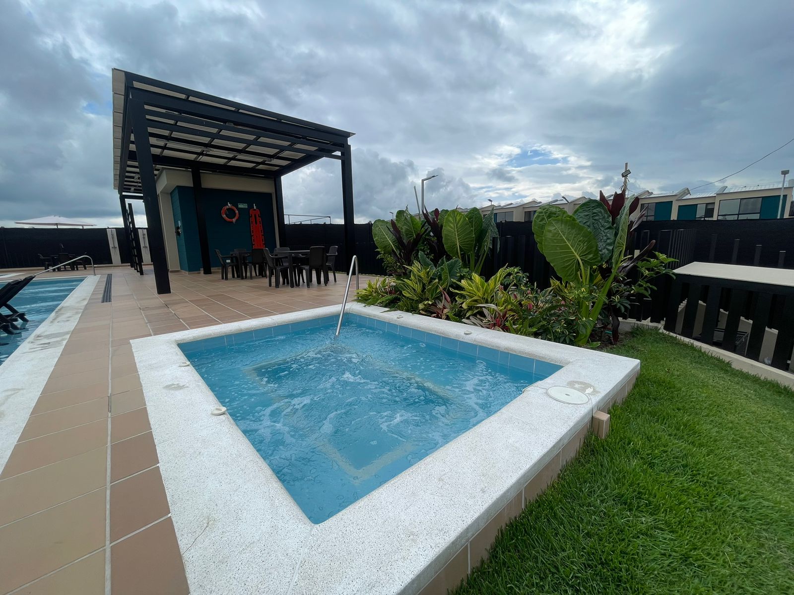 se vende casa para estrenar en la tebaida (4).jpg