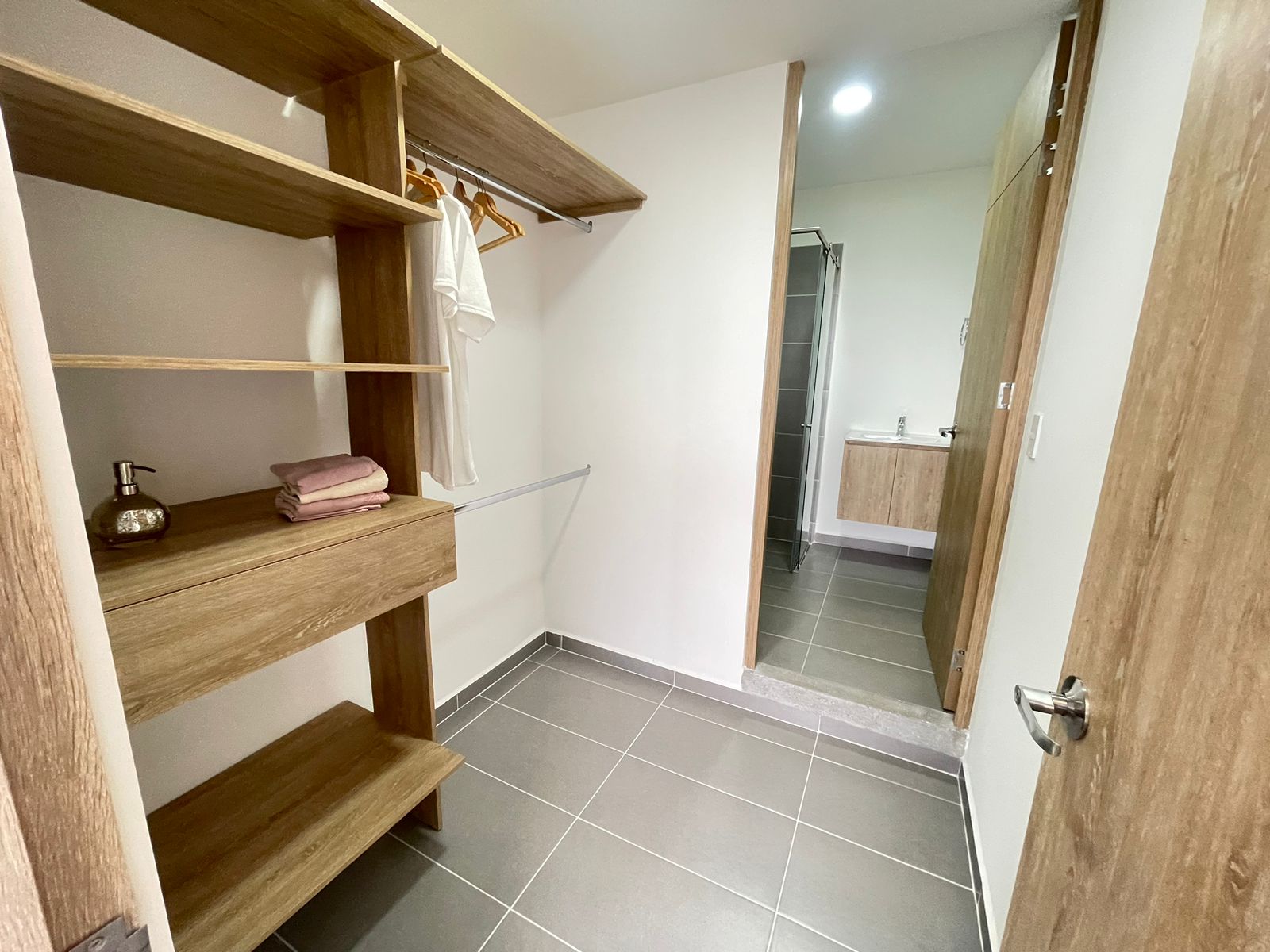 se vende casa para estrenar en la tebaida (17).jpg