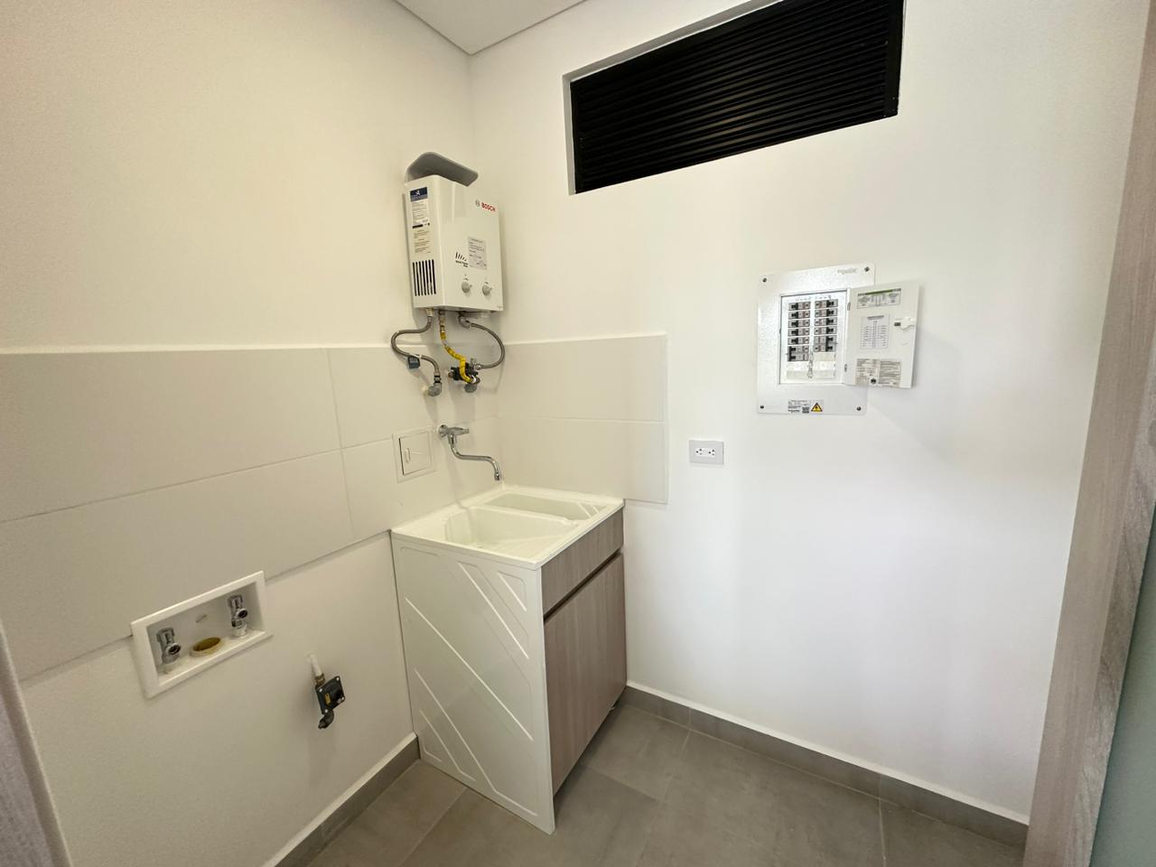 Se vende apartamento en el sectro del caimo (29).jpg