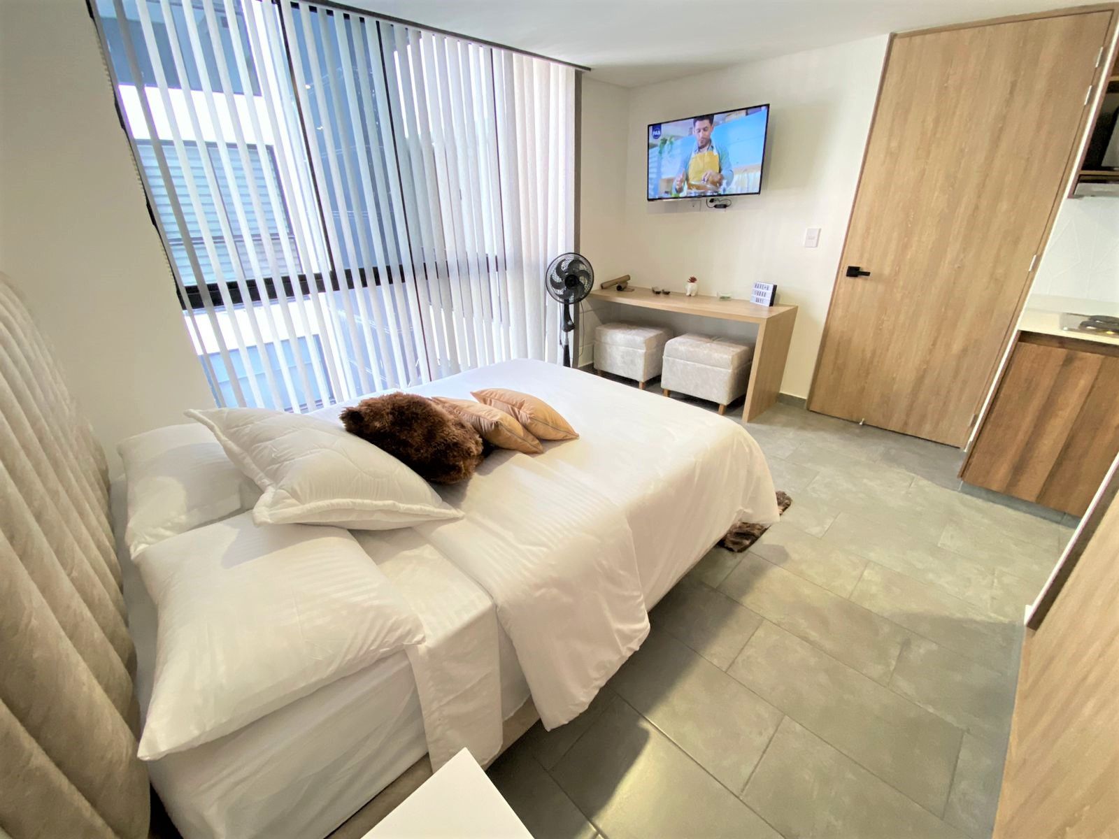 APARTAESTUDIO AMOBLADO CERCA PORTAL DEL QUINDIO ALQUILER POR NOCHES  (7).jpeg