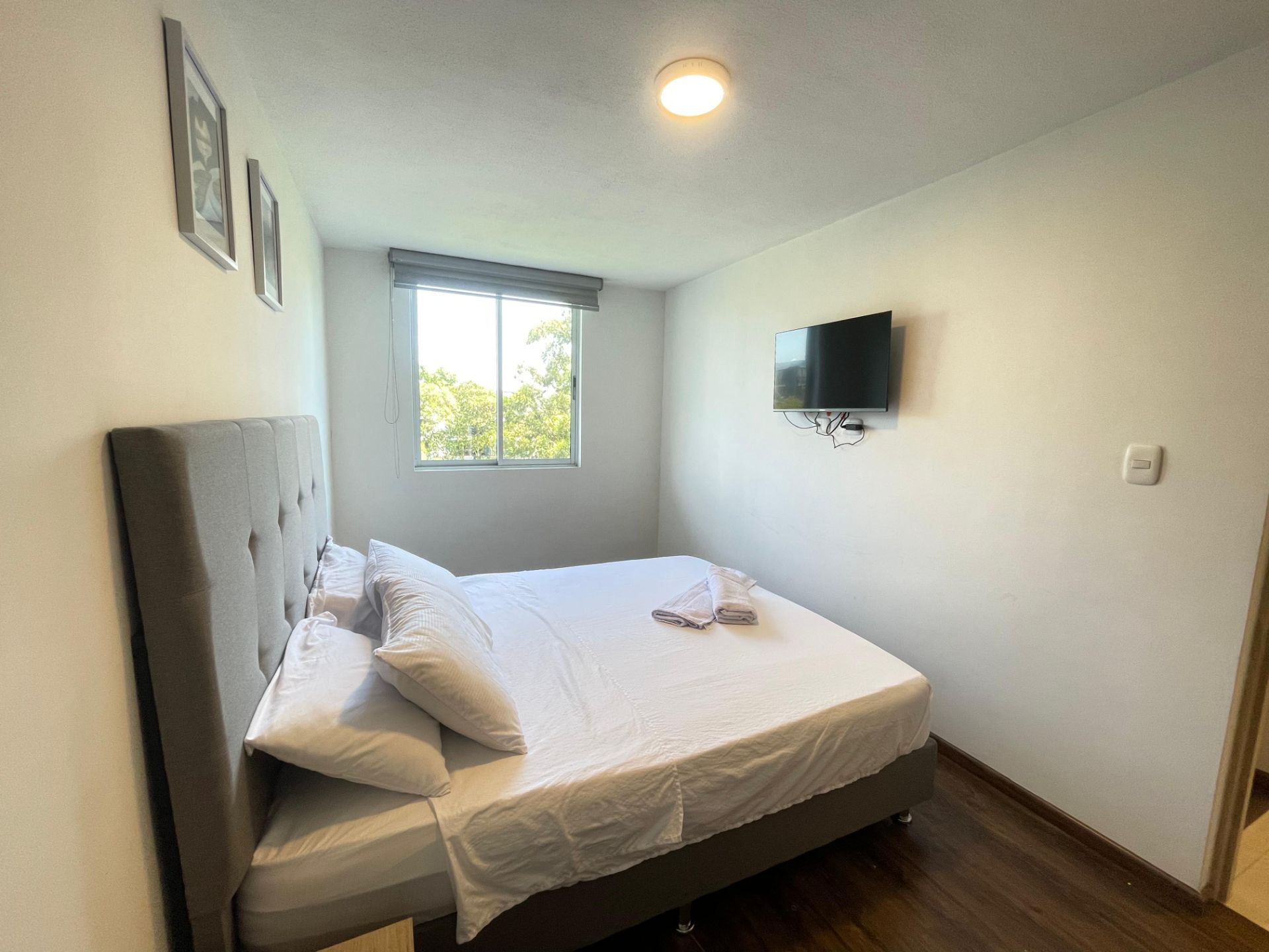 Apartamento amoblado alquiler por mensualidad avenida 19 norte  (14).jpeg