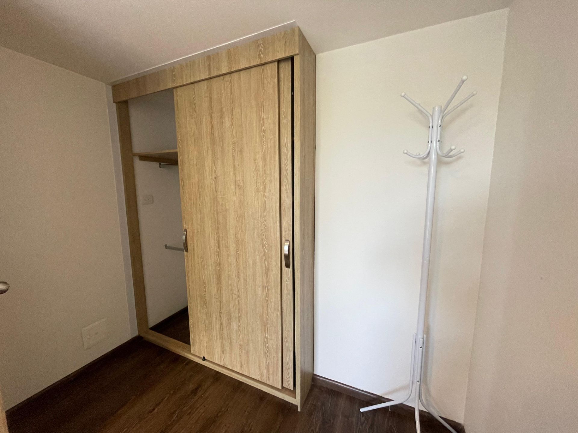 Apartamento amoblado alquiler por mensualidad avenida 19 norte  (13).jpeg