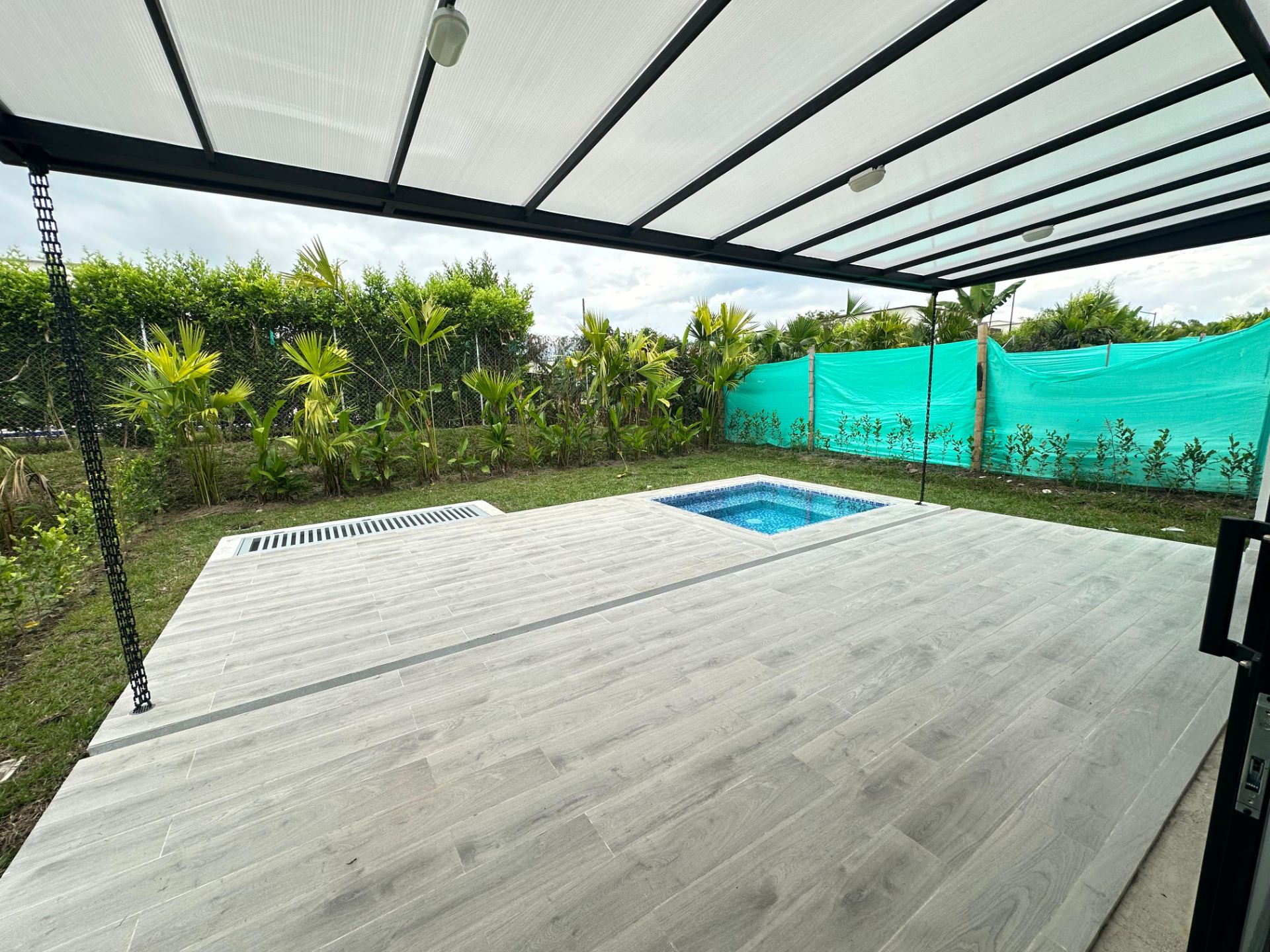 se vende casa en el club campestre armenia -tebaida (10).jpg