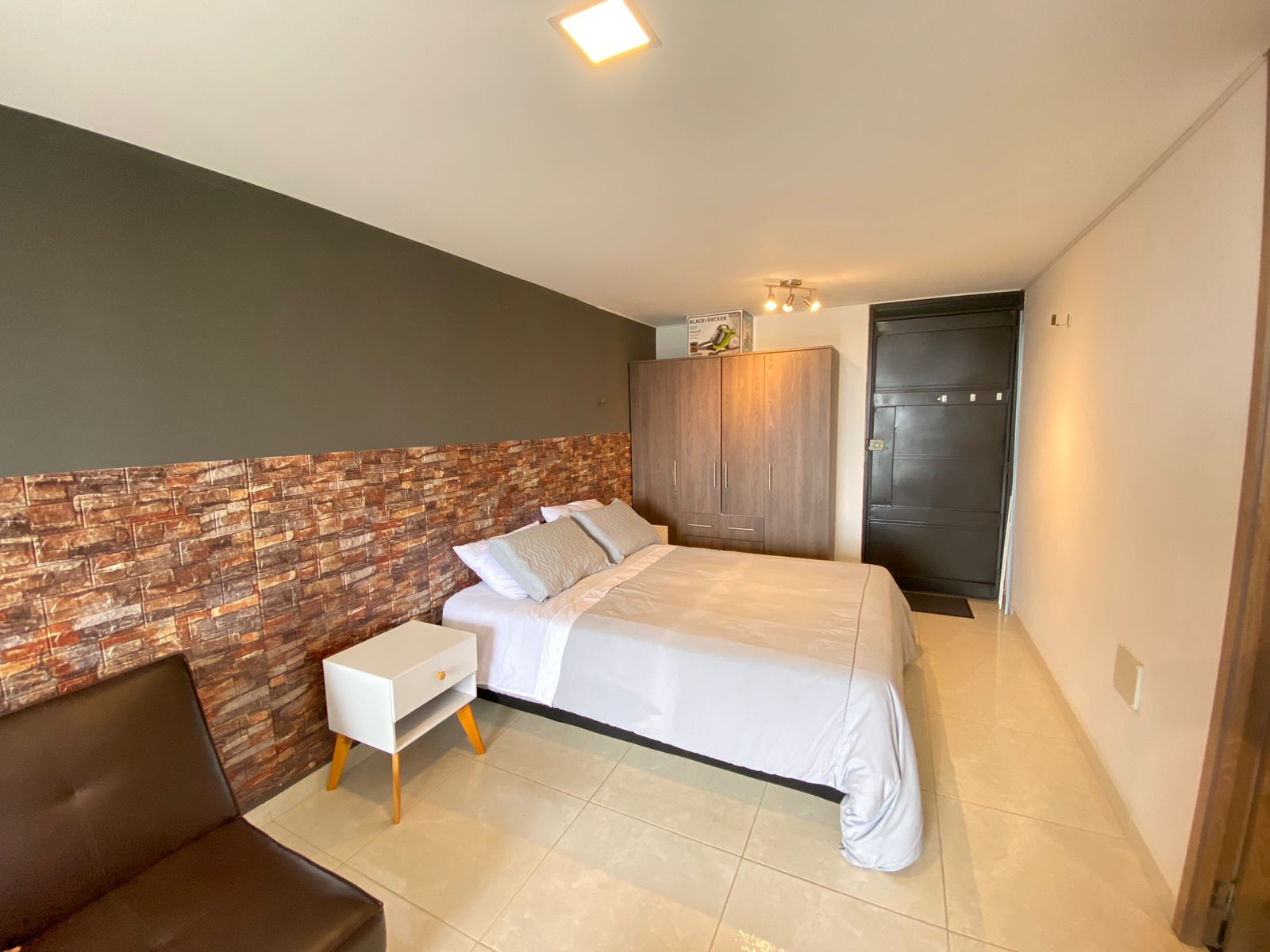 Apartaestudio Cibeles (14).jpg