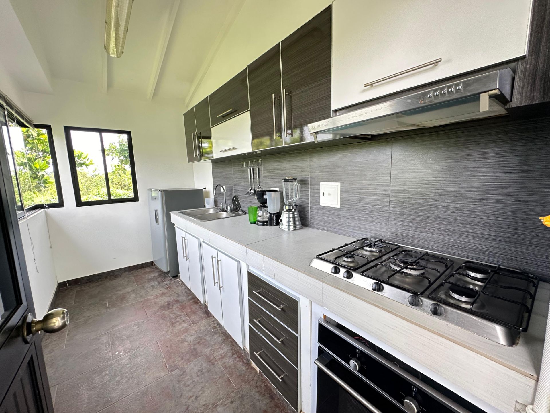 Casa Campestre Para Venta Sector El Caimo Armenia Quindio (26).jpeg