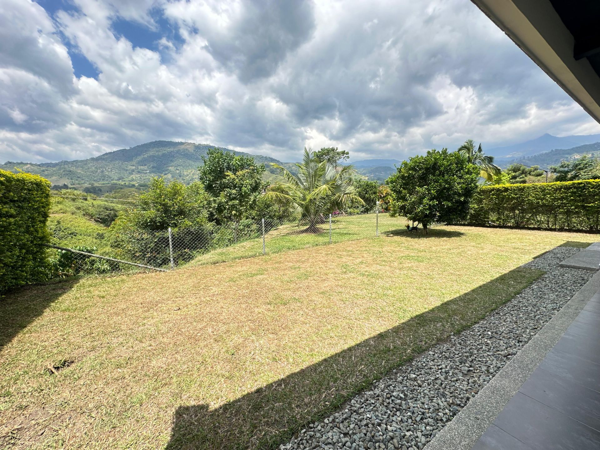 Casa Campestre Para Venta Calarca Quindio (18).jpeg