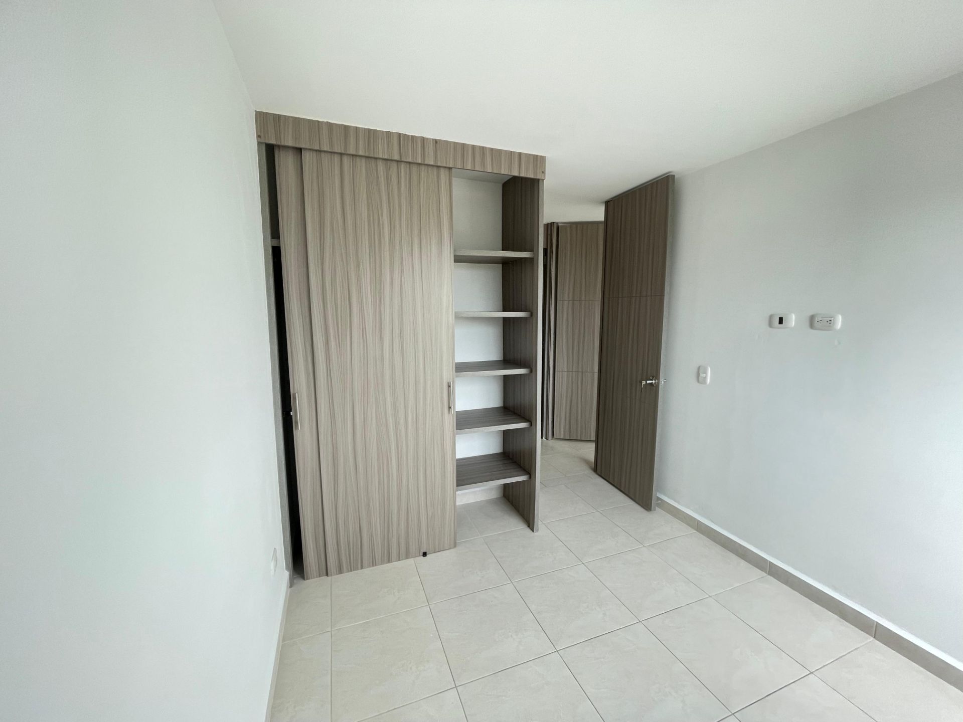 PARQUE RESIDENCIAL DEL CAFE 1303 TORRE 3 (4).jpeg