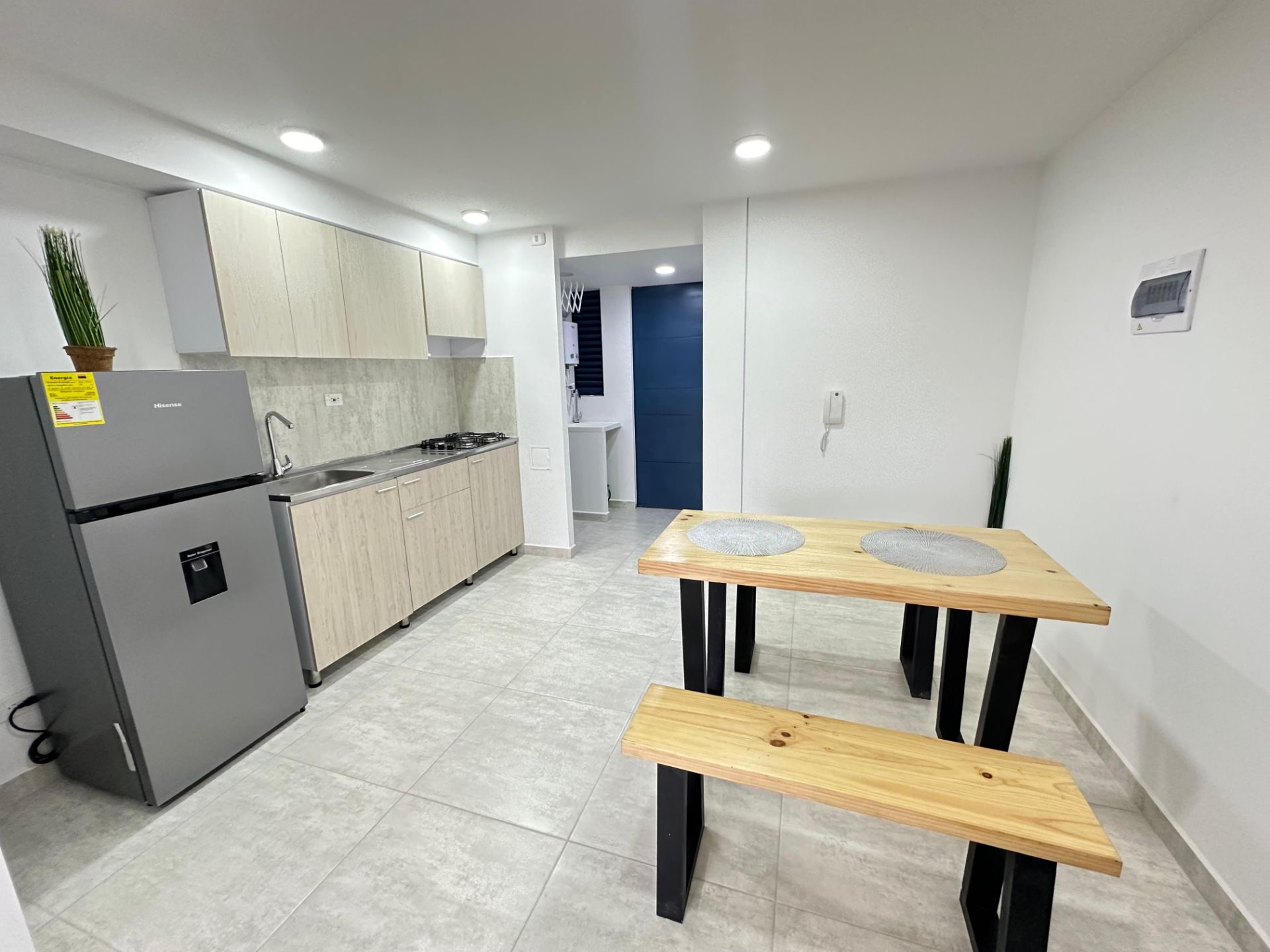 Apartaestudio amoblado alquiler por noches, en avenida 19 norte  (5).jpeg